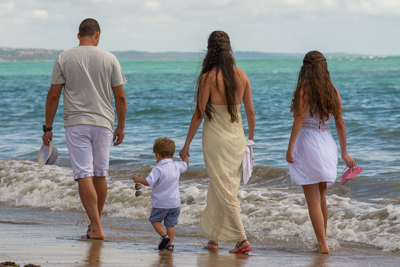 Ensaio família na praia - Aline e Eduardo